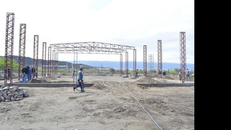 Empresarios bolicheros, apuran las obras en el “Alto Fariñango”