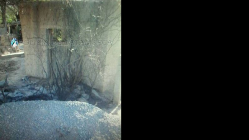 Policías rescataron a un hombre de 70 años de un incendio