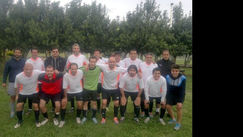 Arranques exitosos de Médicos, Adefca y Arquitectos en el “petit” de Maxi