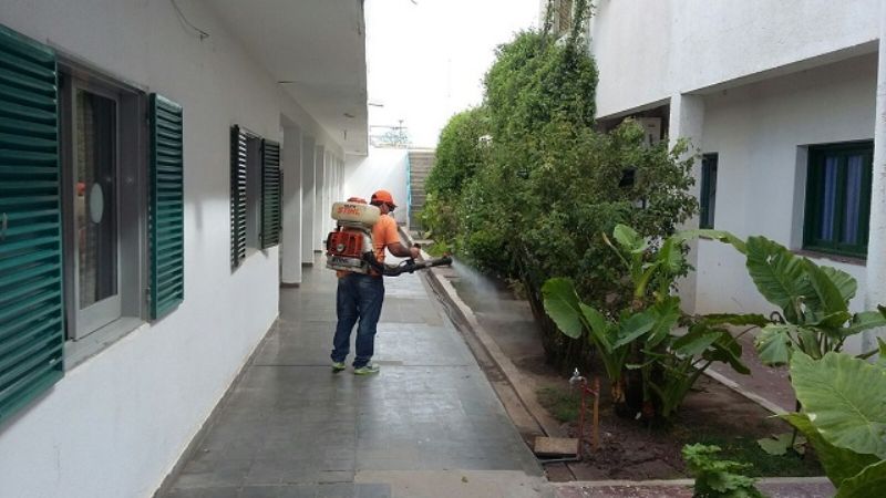 Tareas de fumigación en dependencias de Seguridad