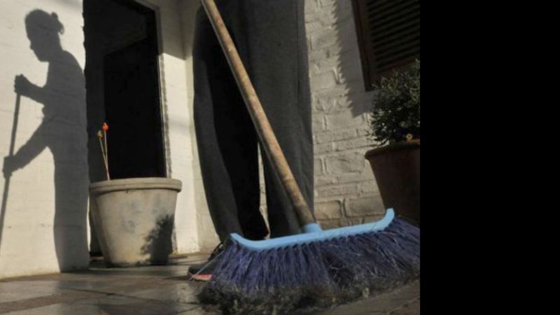 Acuerdan 28% de aumento para el personal doméstico