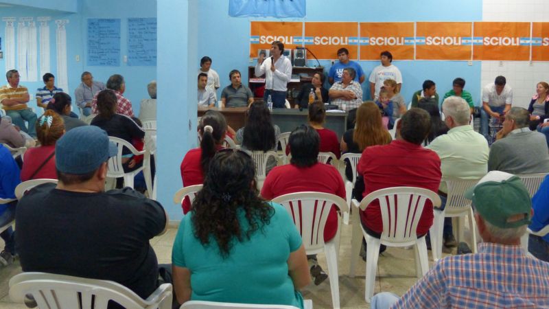 Gustavo Aguirre llevó sus propuestas a Tinogasta