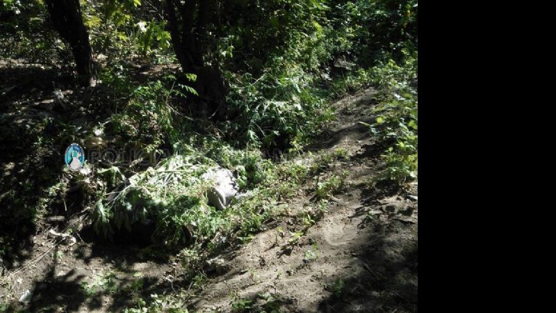 Recuperan la camioneta robada con garrafas