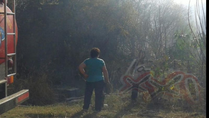 Incendio en una finca de Saujil