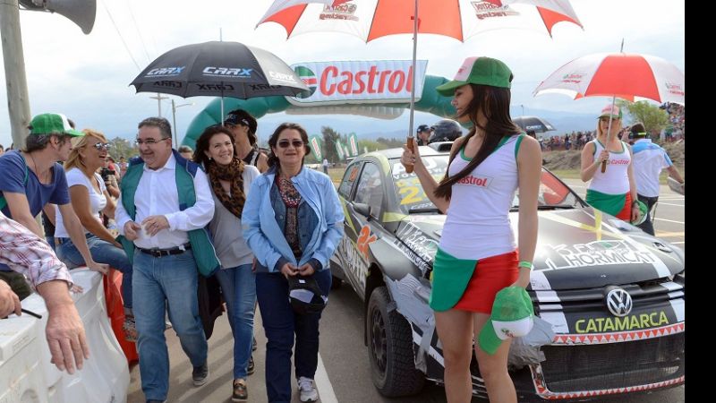 Lucía Corpacci con Raúl Jalil estuvieron en el Rally Cross