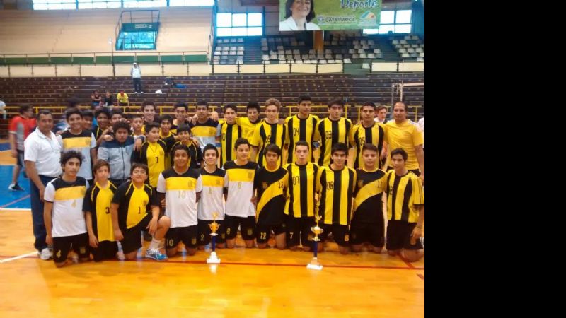 El voley masculino clasificó para los Evita