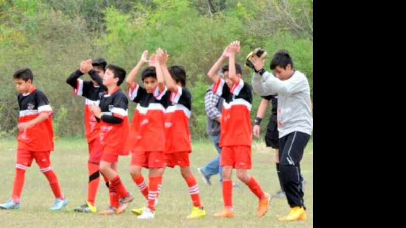 Atractiva jornada de inferiores entre La Carrera y Social San Antonio