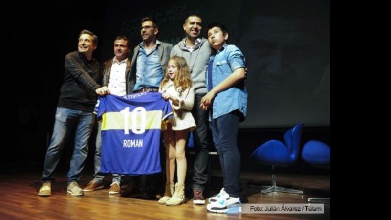 Riquelme le sigue “pegado” con dureza a la dirigencia de Boca