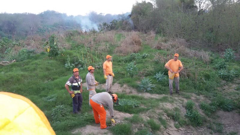 Defensa Civil colaboró en la limpieza del río en Bañado de Ovanta