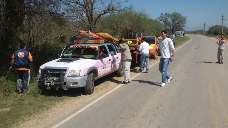 Defensa Civil colaboró en la limpieza del río en Bañado de Ovanta