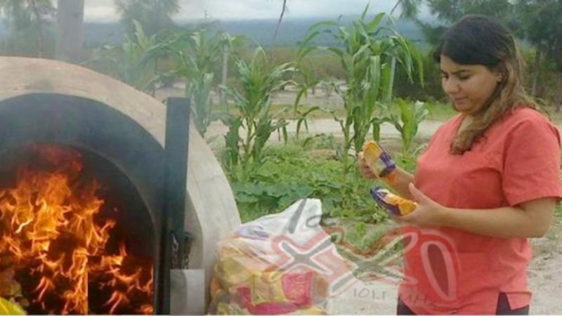 Decomisan y queman alimentos vencidos en Saujil