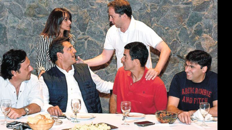 Mera estuvo en la “cumbrecita” antikirchnerista de Massa y Urtubey