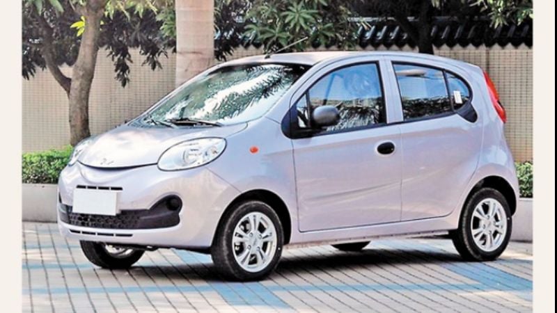 Autos e inmuebles, los únicos que escapan a caída en ventas