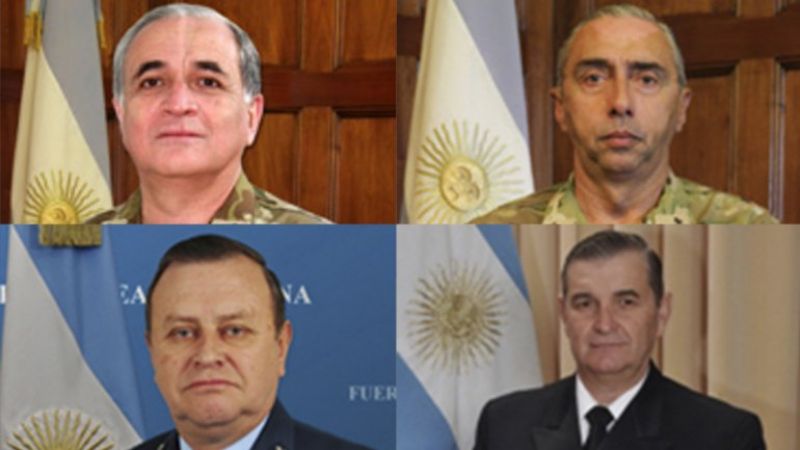 El Gobierno cambió la cúpula de las fuerzas armadas