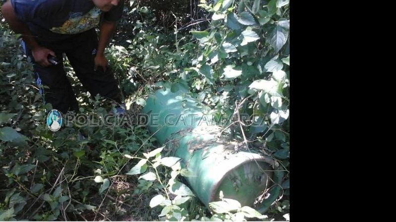 Encuentran cosas robadas en un sitio baldío