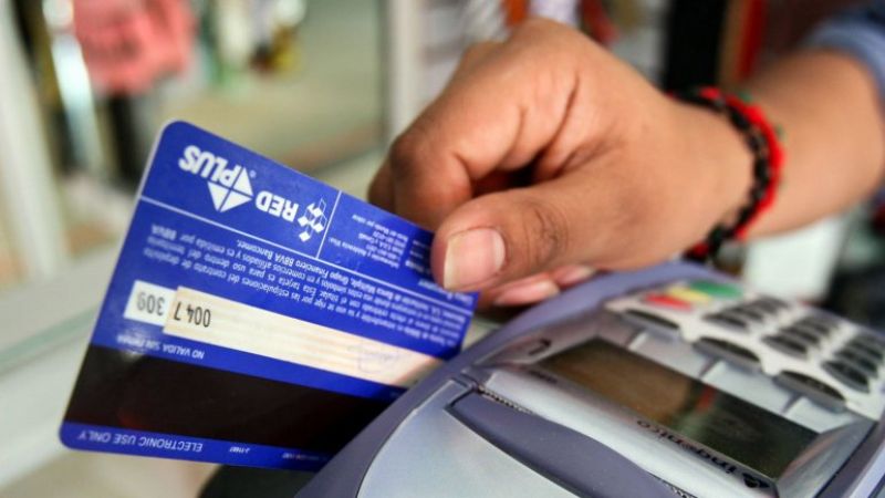Aprueban rebaja en comisiones de tarjetas de crédito y débito