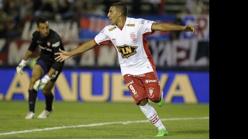 Huracán superó con autoridad a San Lorenzo en Mar del Plata