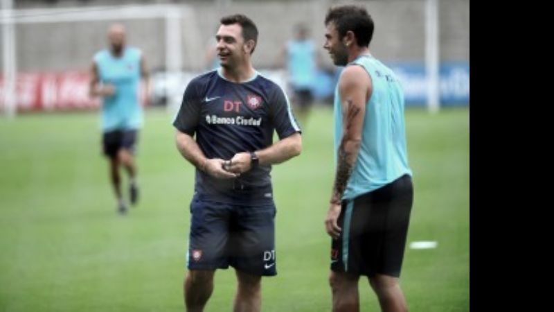 San Lorenzo sumó a Cerutti para atacar y Navarro para atajar