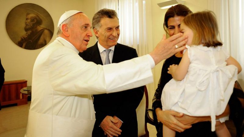 El presidente Macri con nueva visita al Papa y más despidos
