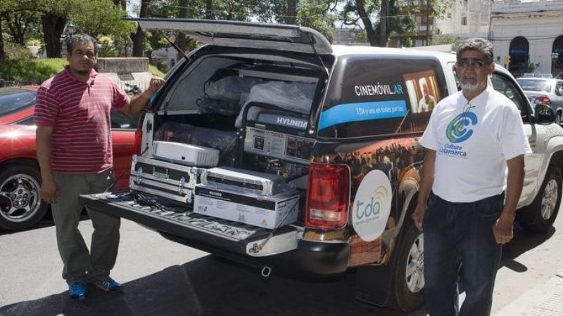 El Cine Móvil del INCAA y Cultura, en Tinogasta y Ancasti