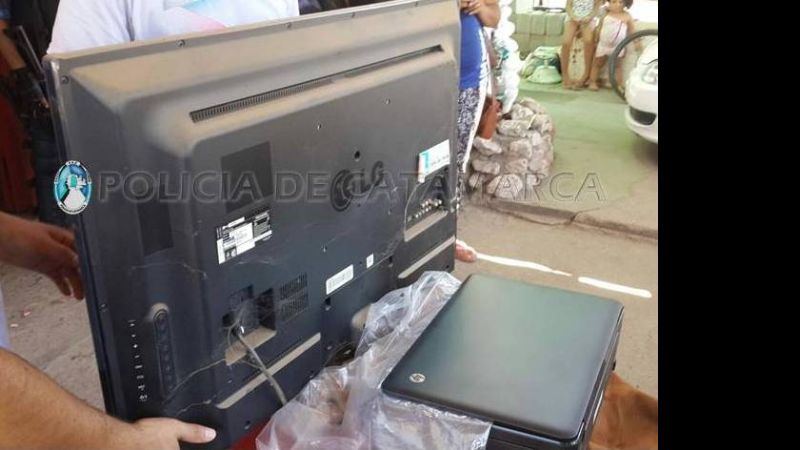 Secuestran elementos robados en allanamientos masivos