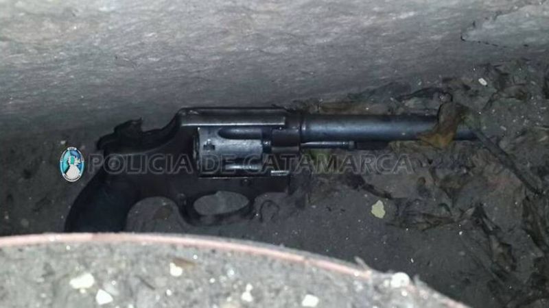 Disparó a policías en medio de una persecución