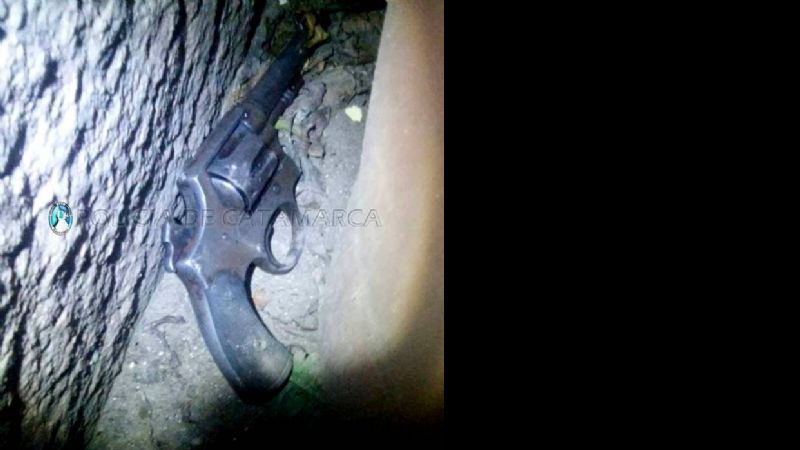 Disparó a policías en medio de una persecución