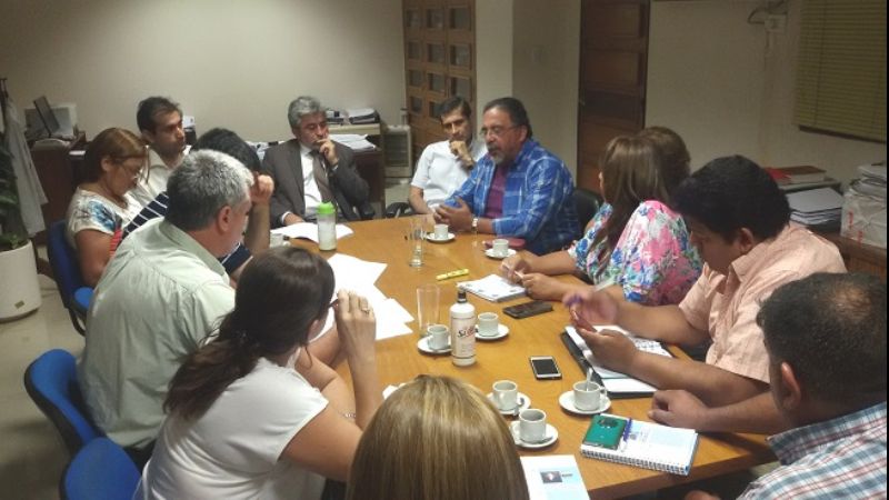 Paritaria docente: primera propuesta formal del gobierno‏