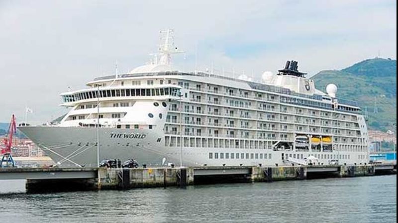 El lujoso crucero de los millonarios navega hacia la Argentina