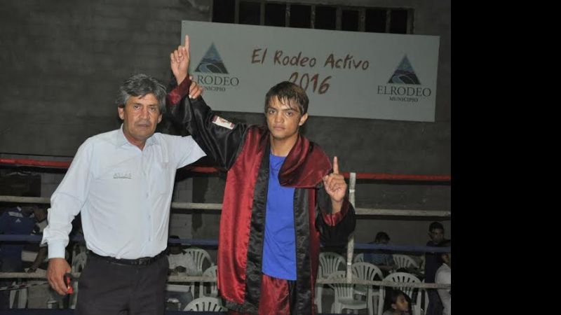 Triunfos de Corzo, Nieva y Chaile en exitosa velada de El Rodeo