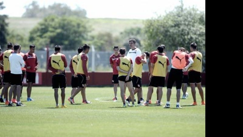 Independiente regresa, mientras espera vender a Pisano y Mancuello