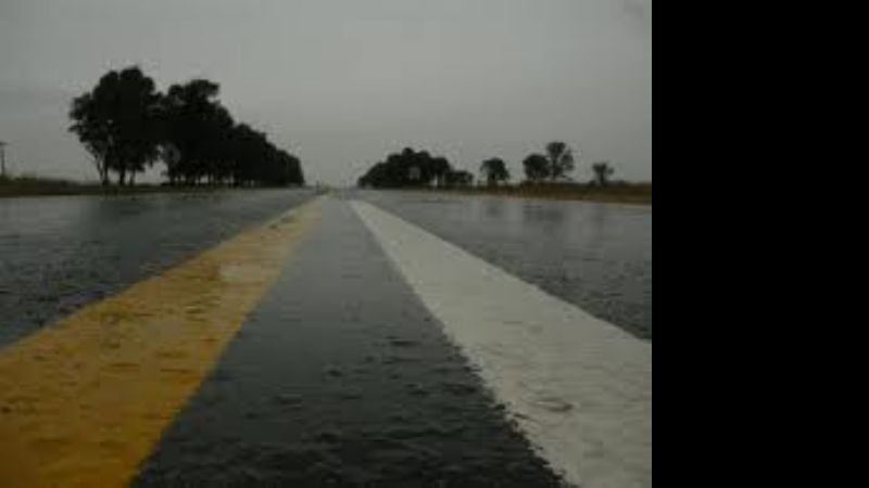 Por derrumbes, transitar con precaución por Ruta Nacional Nº 40 y 65