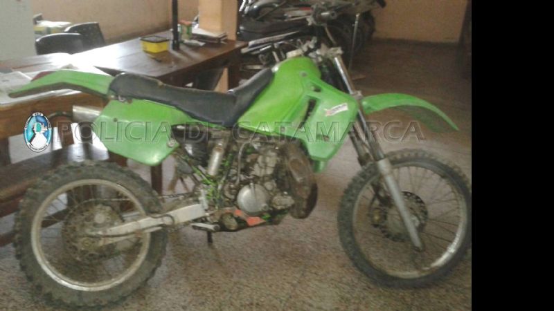 Secuestran tres motocicletas en Paclín