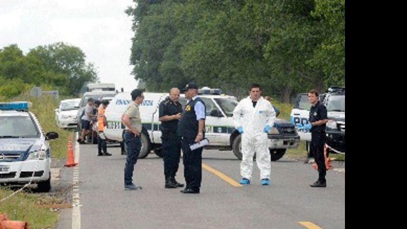 Más de 500 efectivos siguen rastrillando campos en busca de los tres prófugos