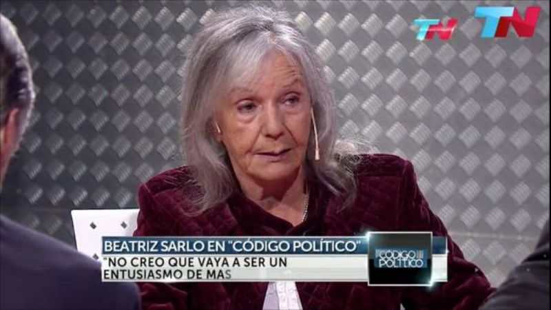 A Beatriz Sarlo, el presidente Macri le resulta "mortal" de aburrido