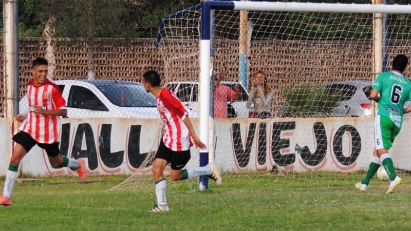 San Martín “pinchó” la cima vestido de “albirrojo”