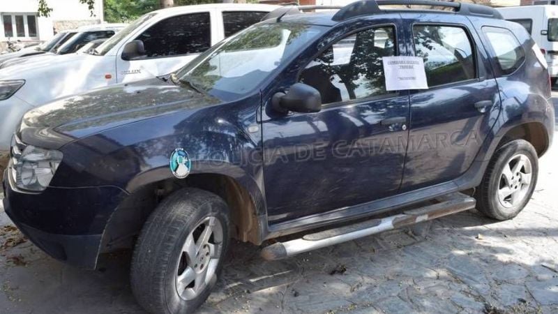 Tres jóvenes chocaron con una moto robada y los atraparon