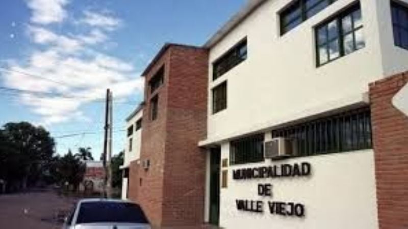 Municipales de Valle Viejo no aceptan el 15% y siguen con el paro