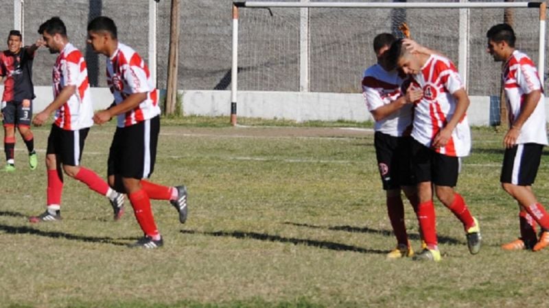 La Villa y Defensores, para no perder terreno en el Anual de la “local”