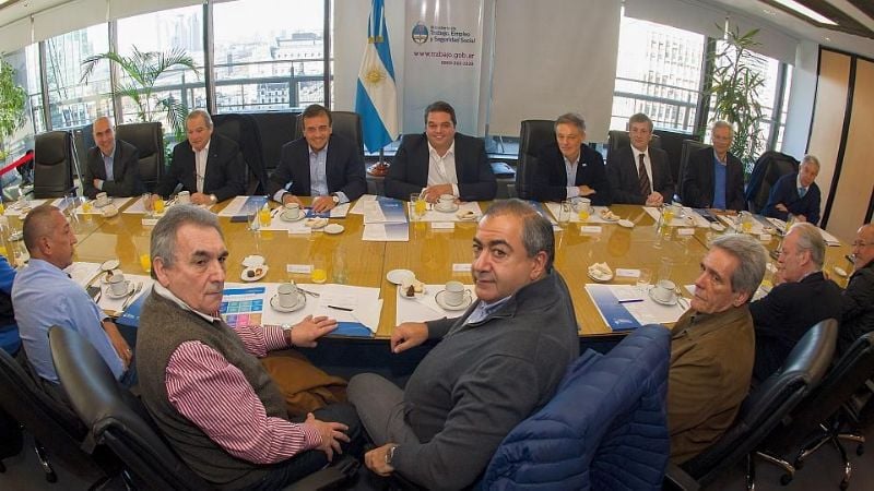Reunión CGT-Gobierno: avances por Ganancias, jubilados y AUH