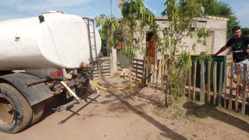 Municipio y DASI  distribuyen agua en sectores críticos