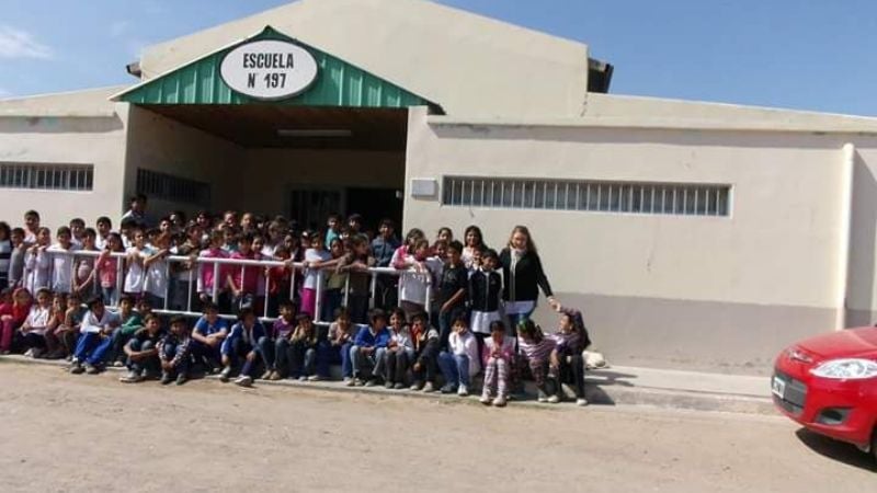 "Aprender 2016", entregan materiales