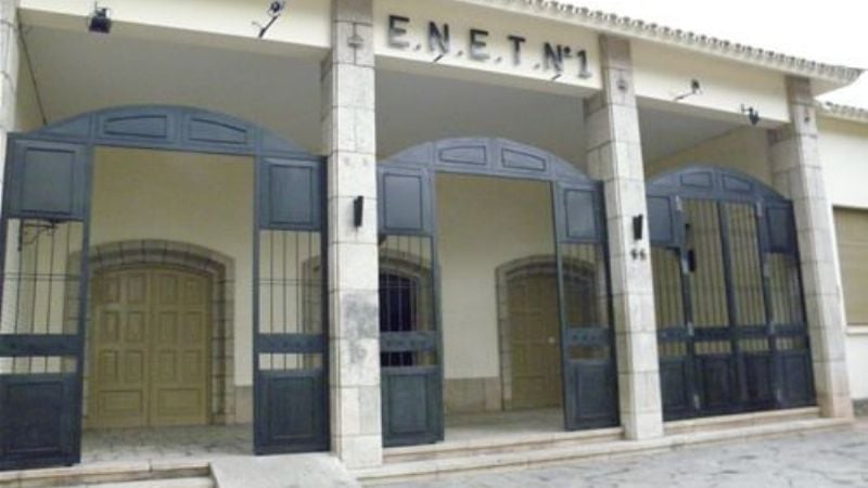 Falsa amenaza de bomba en una escuela