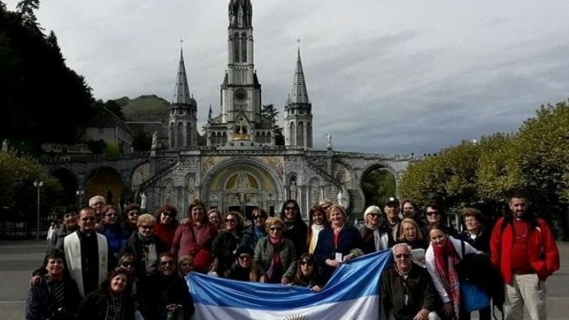 El Obispo y sacerdotes de Catamarca en la canonización del Cura Brochero