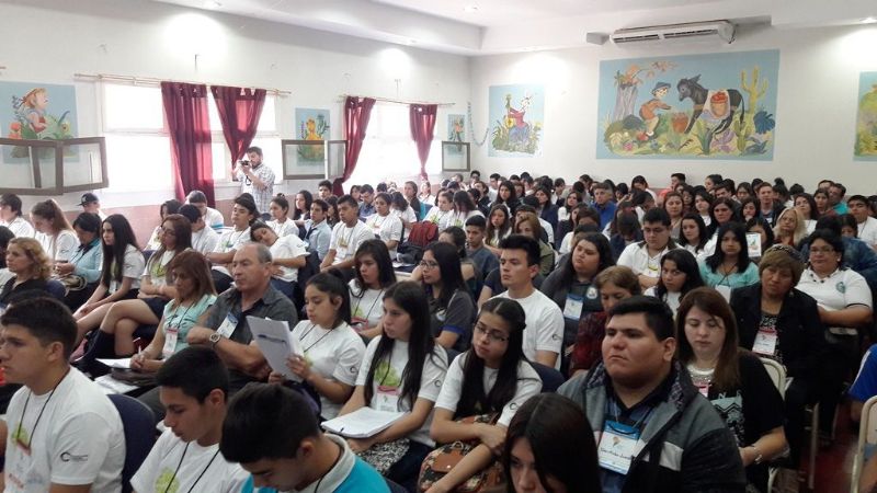 Más de 200 jóvenes debatieron en la instancia provincial del Parlamento Juvenil del Mercosur