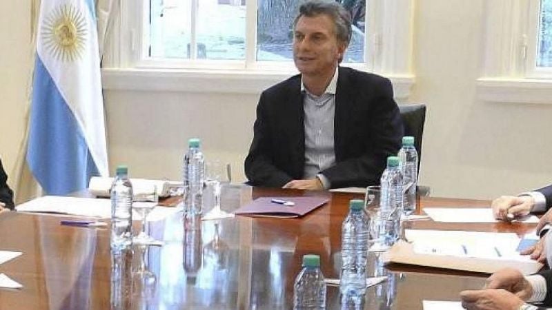 Antes de la mesa de diálogo, Macri reclamó "prudencia" a gremios y empresarios