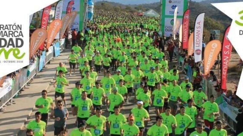 Entrega de remeras para la maratón Catamarca Ciudad Corre 2016