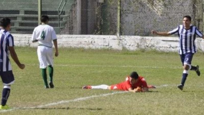 Sarmiento se lo arrebató al CAI y Estudiantes venció a Parque Daza