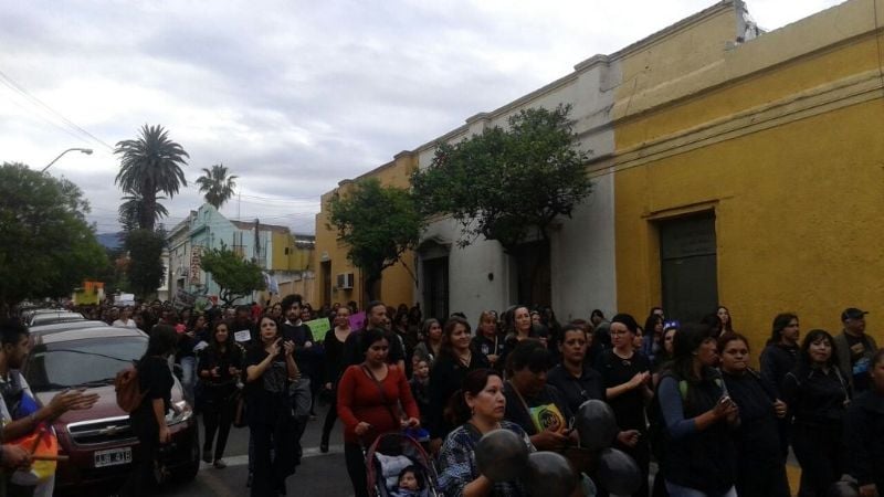 Multitudinaria marcha "#Ni Una Menos"