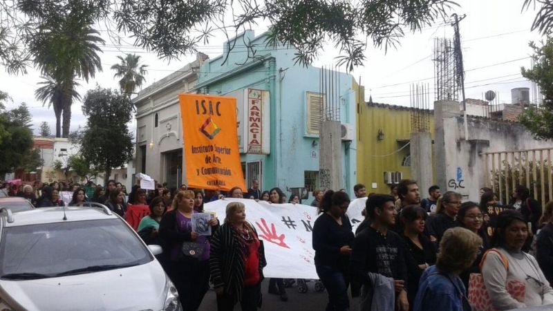 Multitudinaria marcha "#Ni Una Menos"